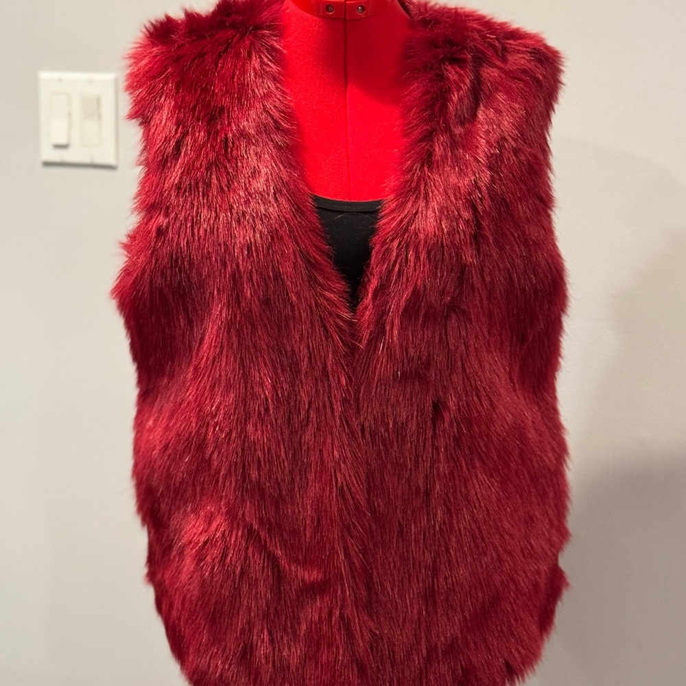 BCBGeneration Faux Fur Vest Size Small